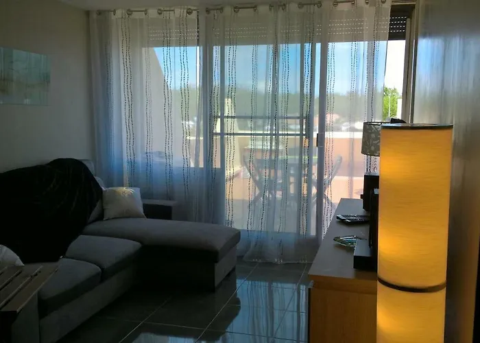 아파트 Heliopolis Village Naturiste *