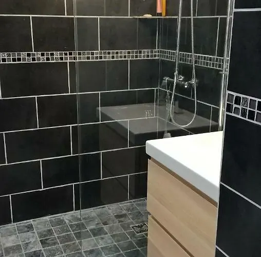 Heliopolis Village Naturiste * 아그