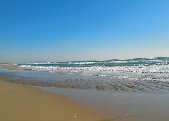 Heliopolis Village Naturiste 아파트 *